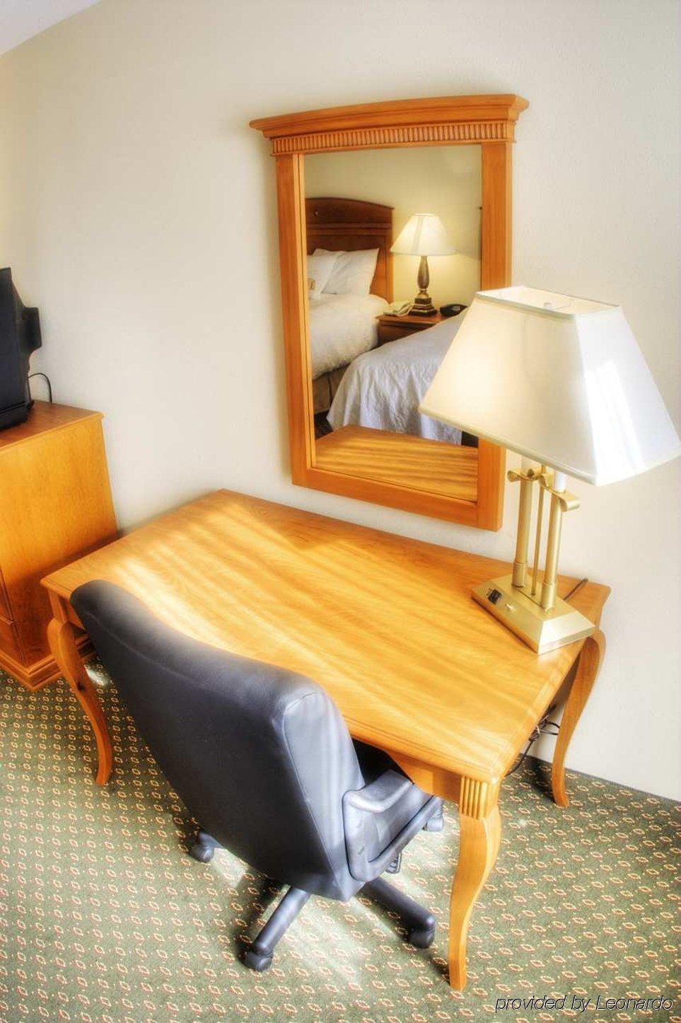 Surestay By Best Western Forsyth Decatur Rom bilde